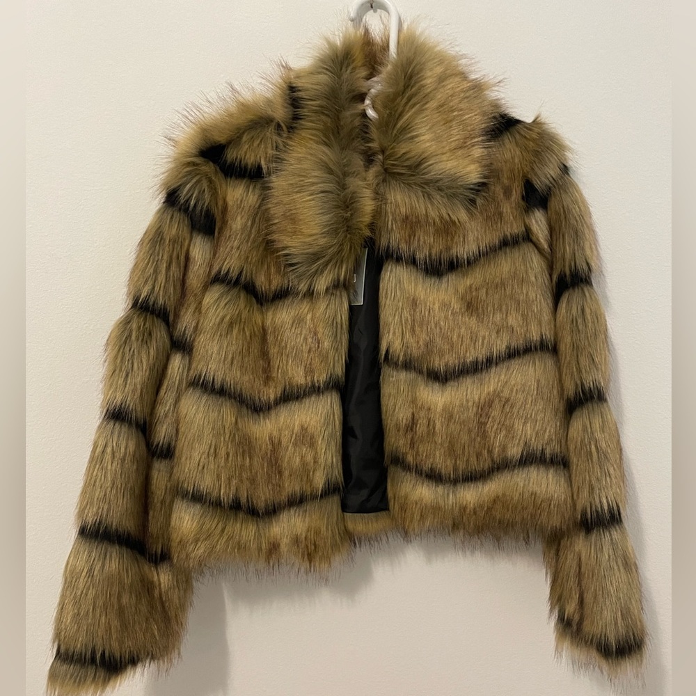 Missguided Natural Faux Fur Coat with Collar - Size US 4
